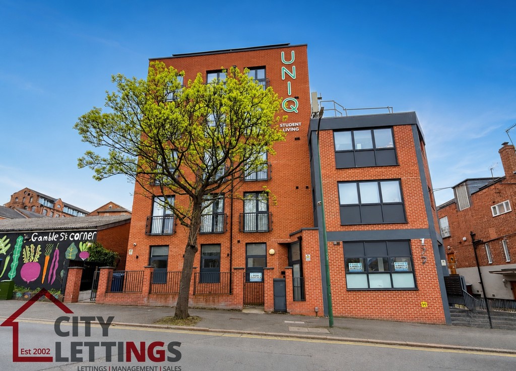 Modern 3 bedroom student apartment